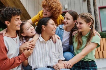 Peer Pressure in Teen Relationships